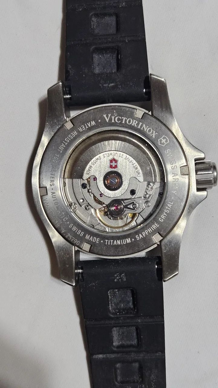 Victorinox Swiss Army Ground Force Automatic Ref. 25790 - Foto 2