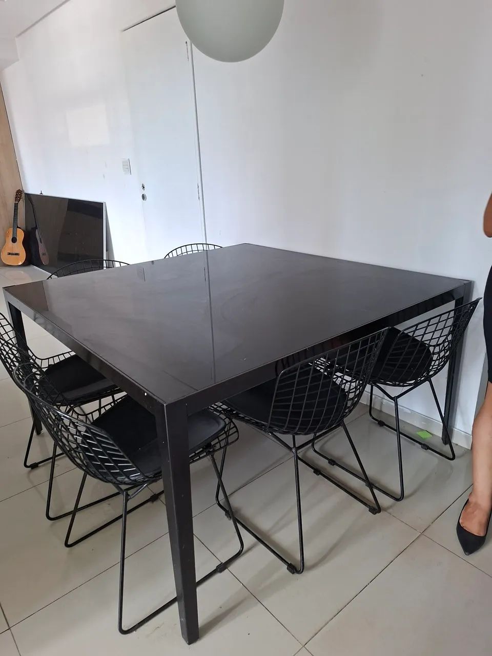 Mesa de vidro c/6cadeiras aramadas65082647245187120