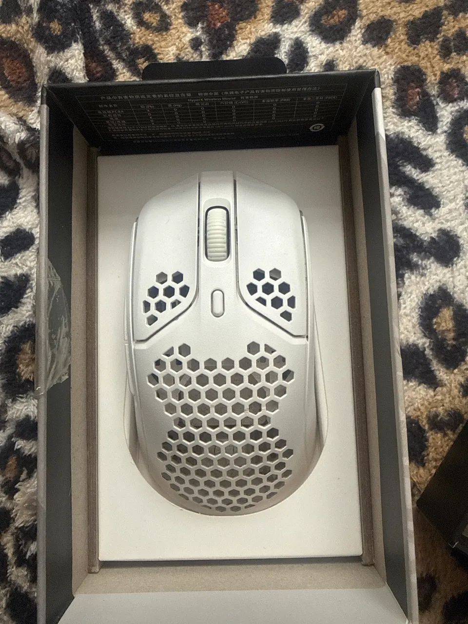 Mouse hyperx pulsefire hast 2 sem fio  - Foto 2