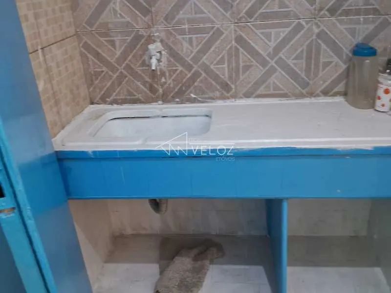 Sala - / Comercial / Centro