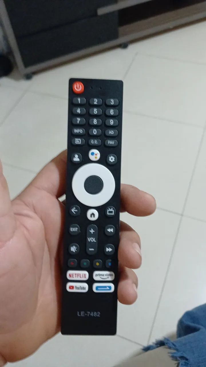 Vendo tv smart 70 polegadas 4k - Foto 2