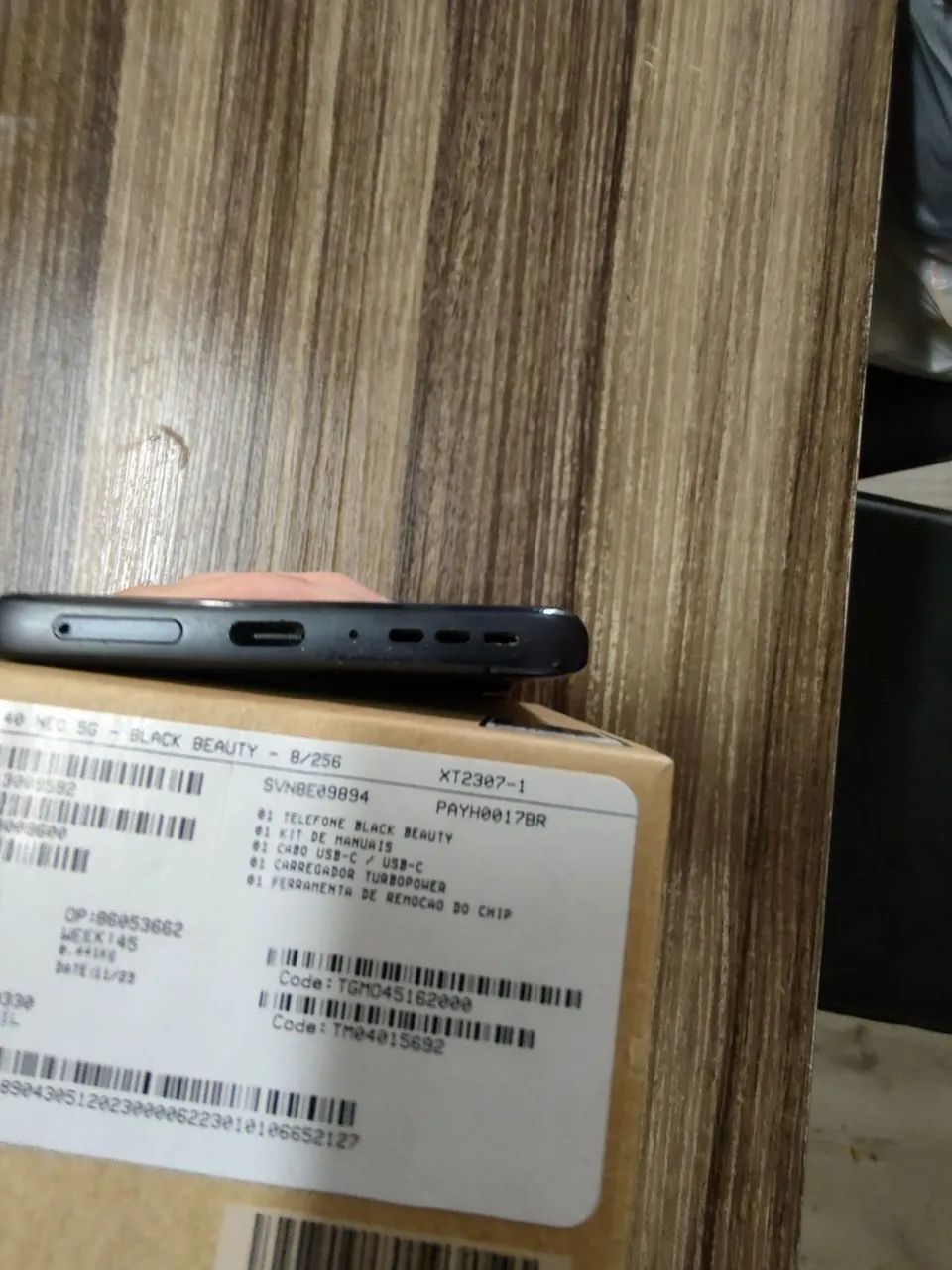 Vendo Moto Edge 40 Neo Impecável  - Foto 4