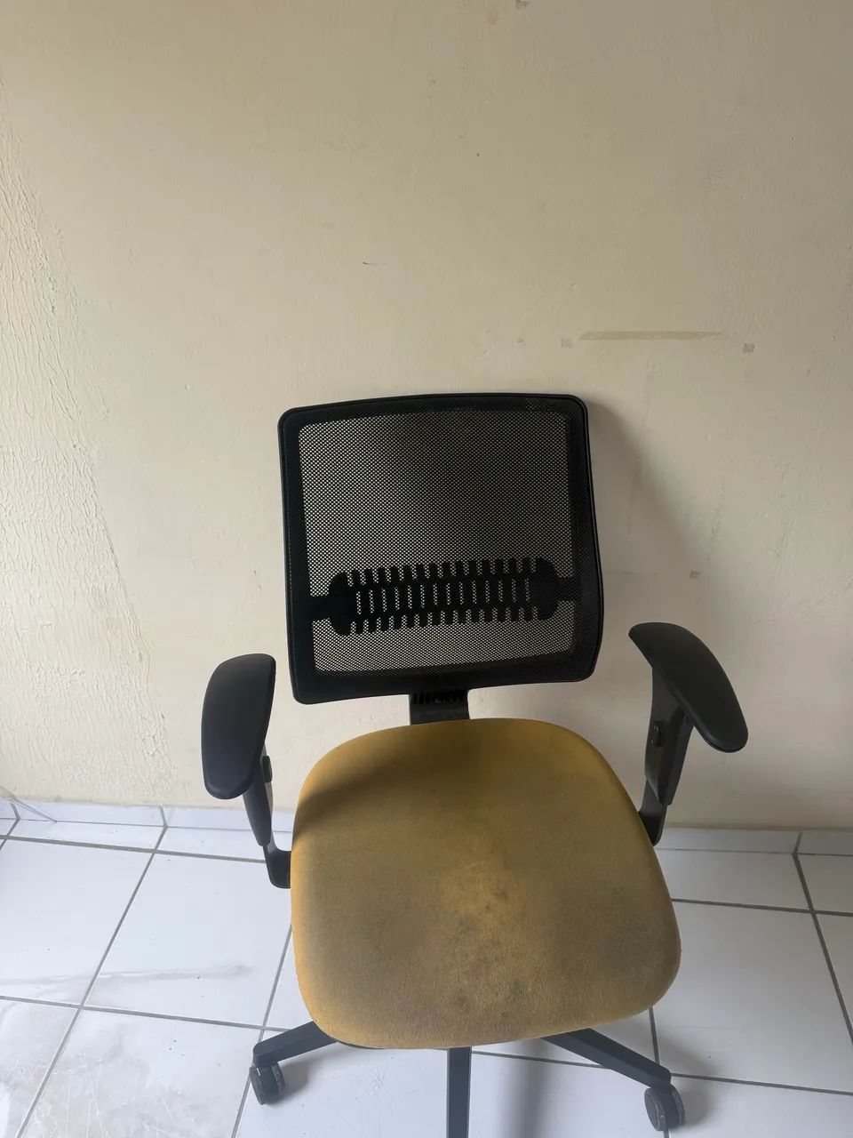 Vendo cadeira de escritório Flexform - Foto 4