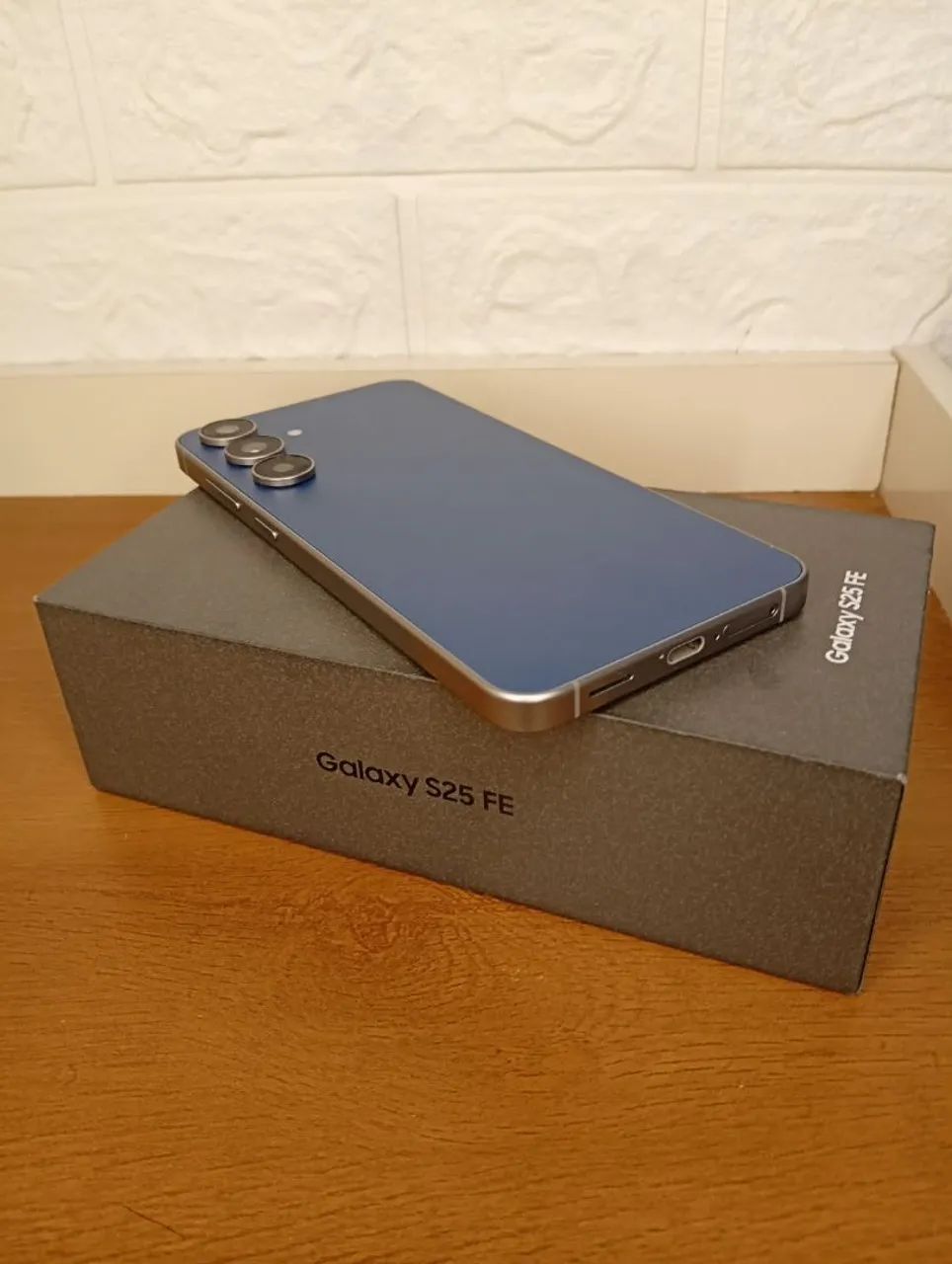 Vendo Samsung S25 Fe com 3 Meses de uso - Foto 3
