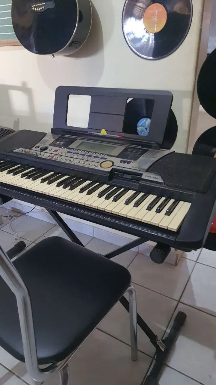 YAMAHA PSR-550 - Foto 3