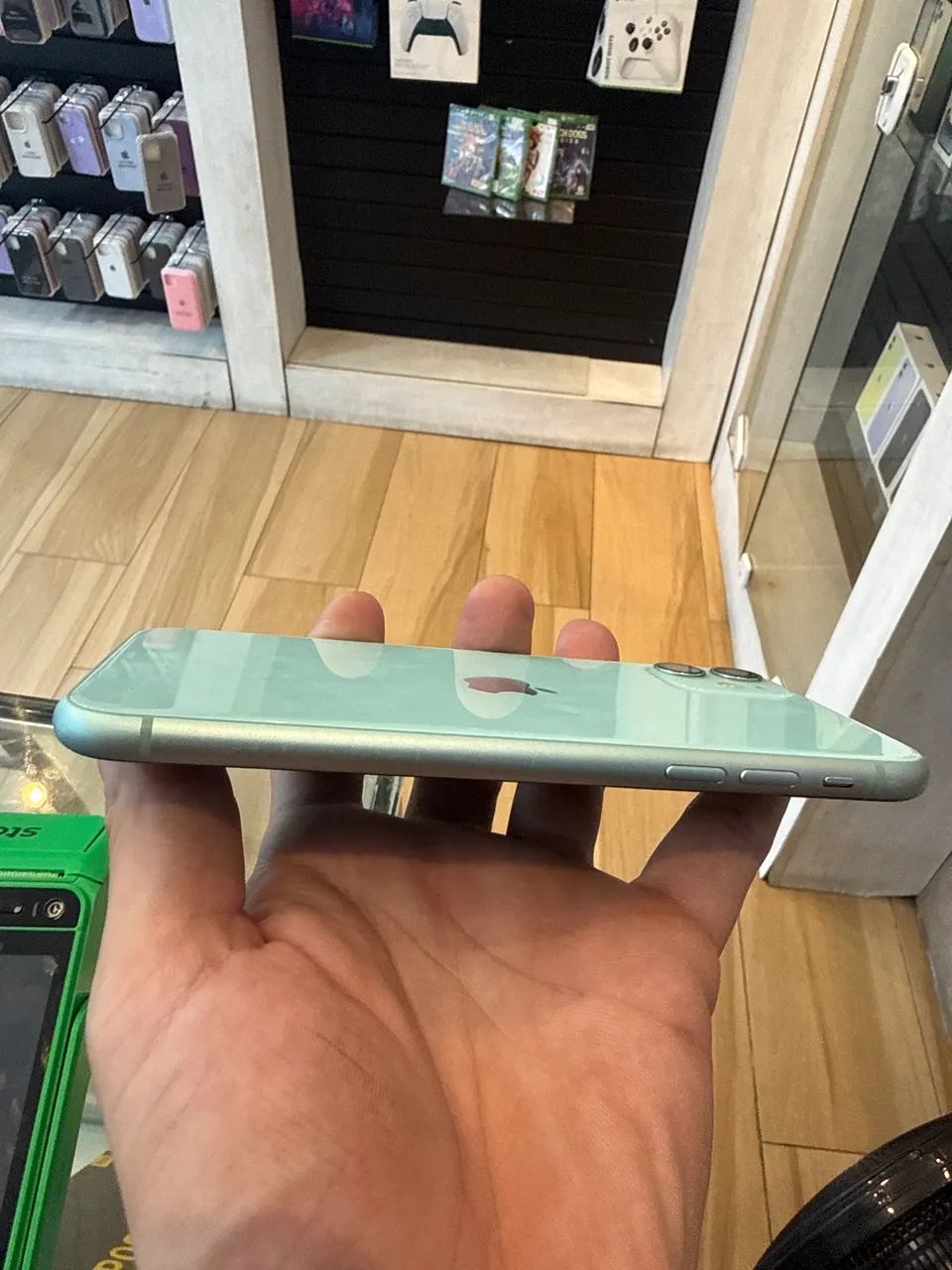 Iphone 11 128 - Verde Bateria 70% com garantia  - Foto 5