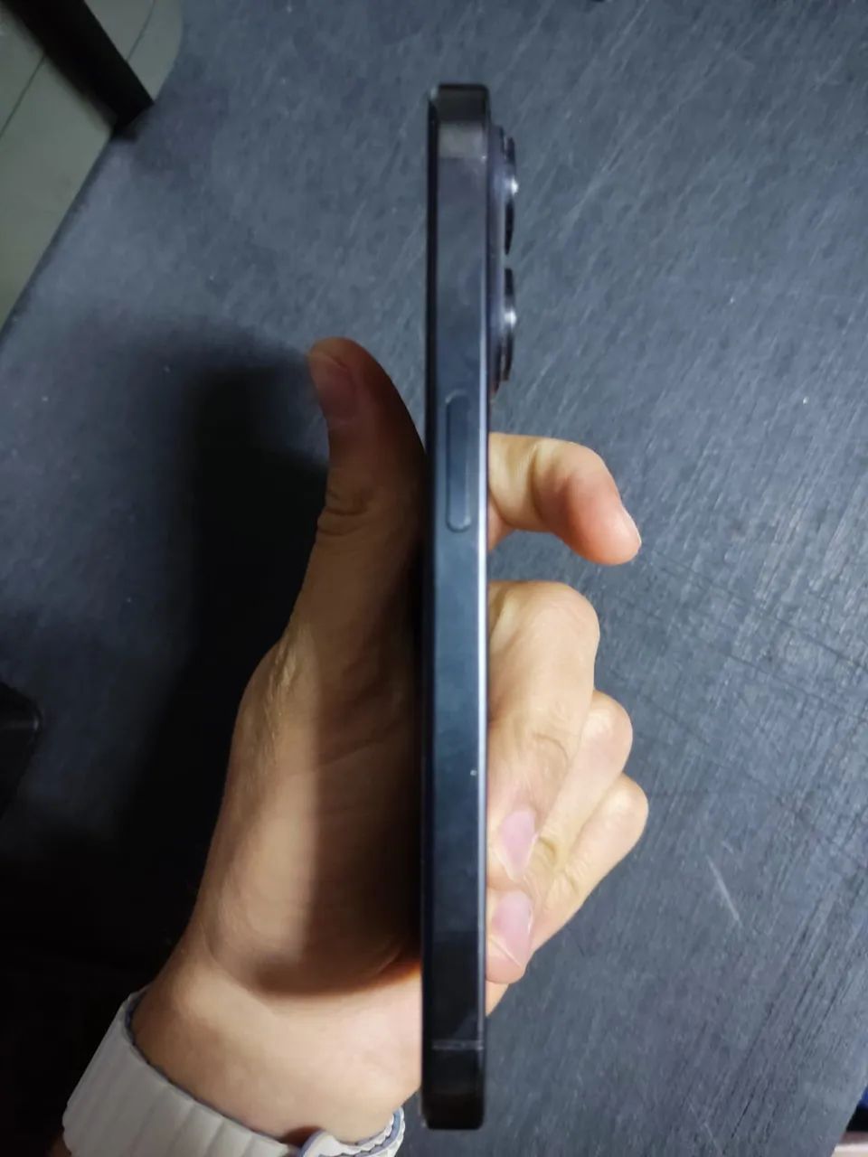 Iphone 15 pro preto 256gb  - Foto 4