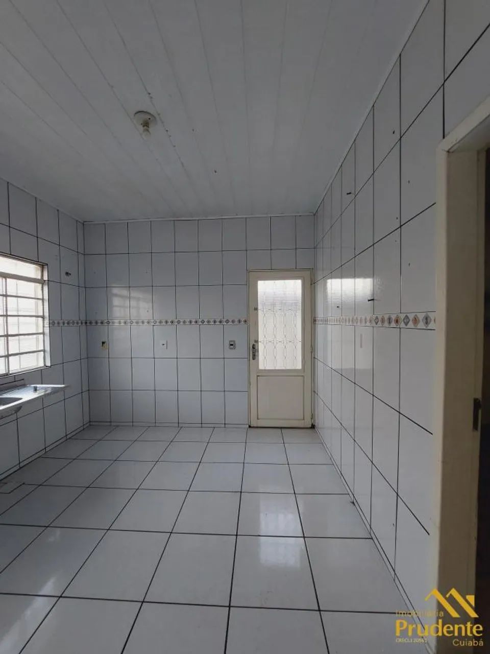 Comercial para Venda em Cuiabá, Cidade Alta, 5 dormitórios, 3 banheiros, 3 vagas - Foto 3
