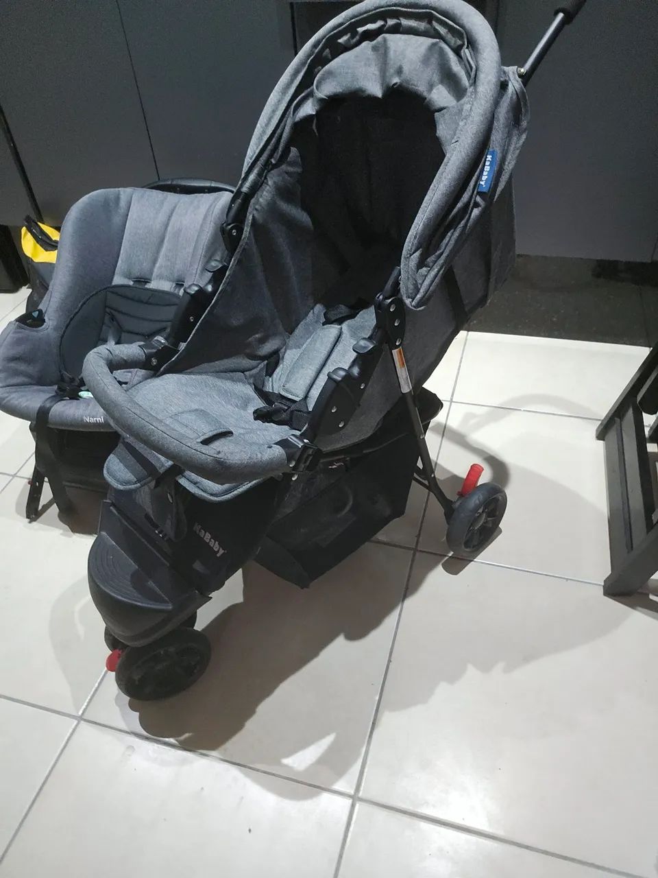 Carrinho, bebê conforto e cadeira vibratória  - Foto 4