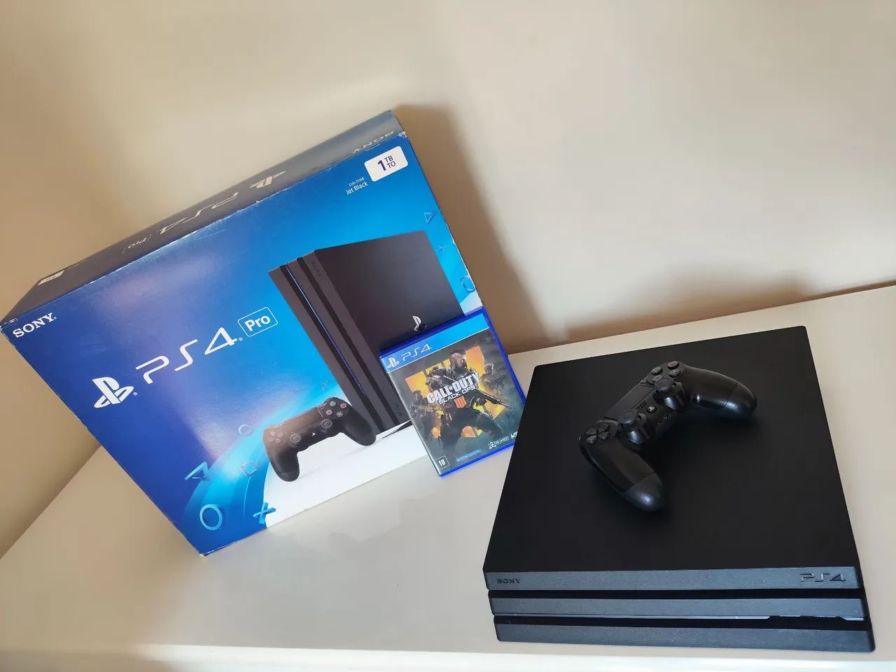 PS4 Pro 1TB 4k - Foto 2