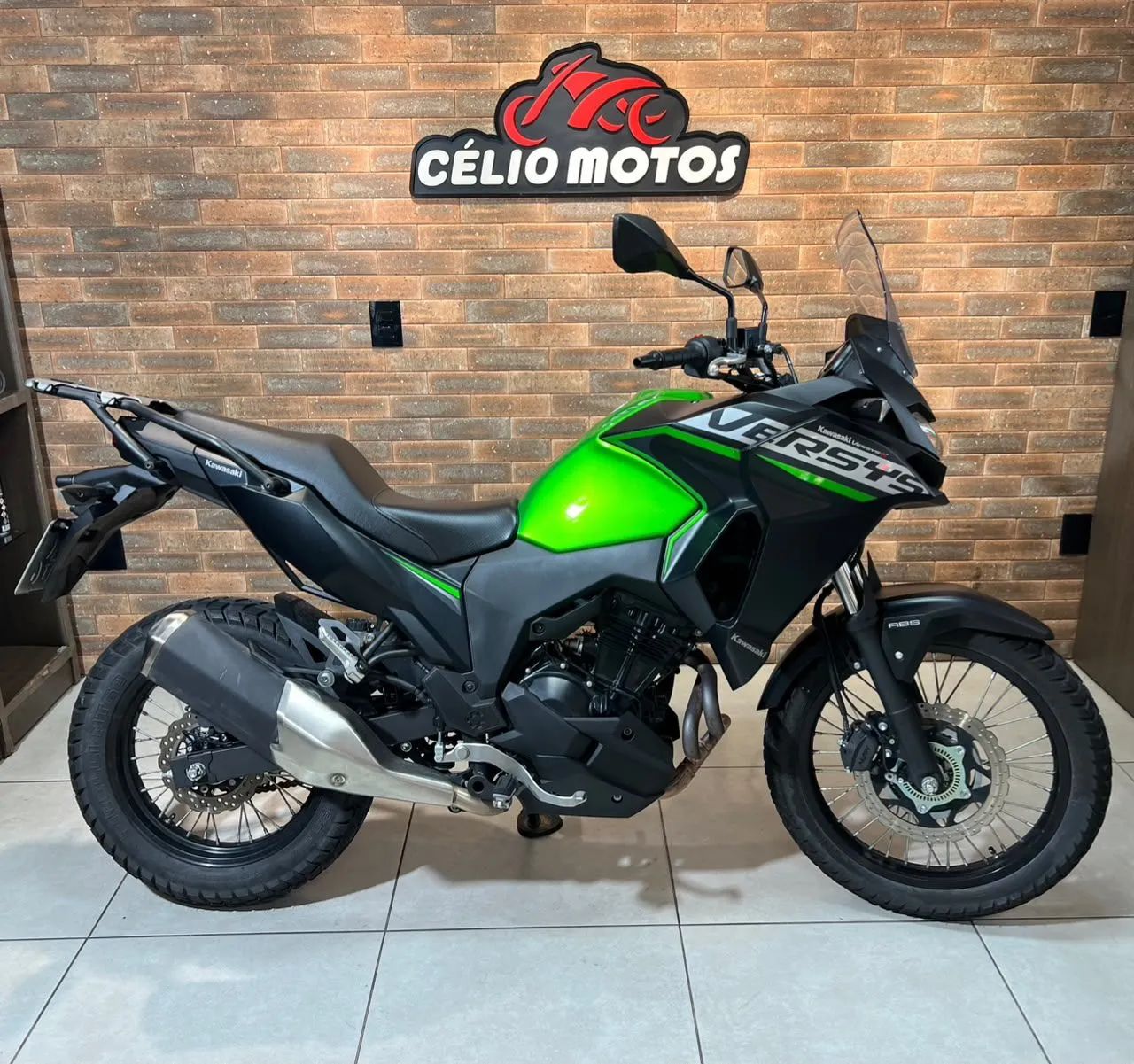 VERSYS 300 VERDE 2025/2025