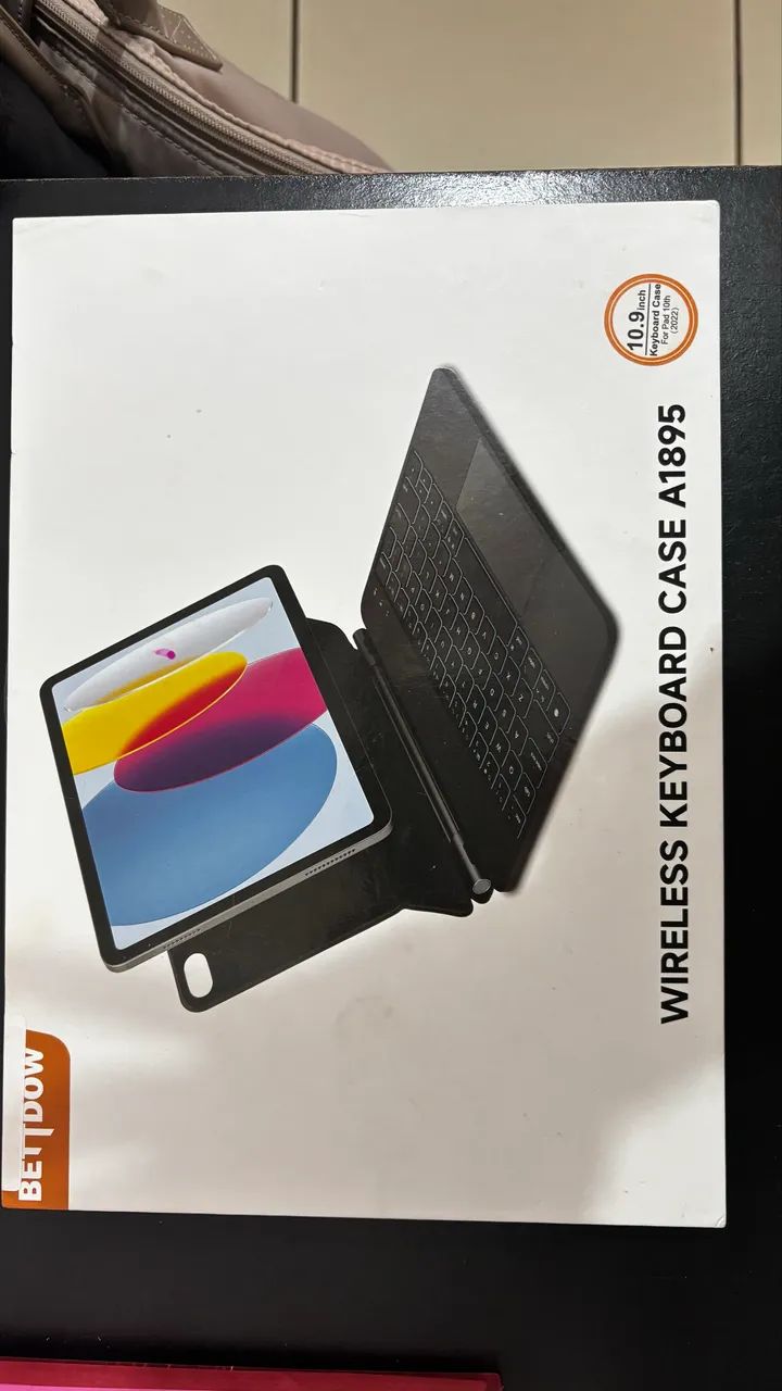 Capa teclado para IPad 10/11 A16 - Foto 2