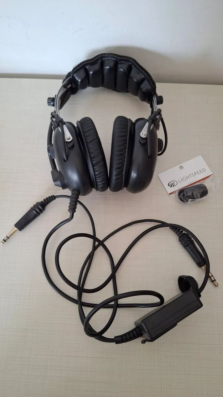 Headset GCA ANR - ótimo estado