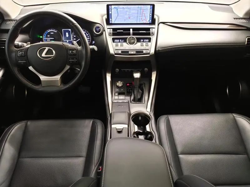 Lexus NX-300 H Luxury 2.5 16V Aut., foto 12 de 20