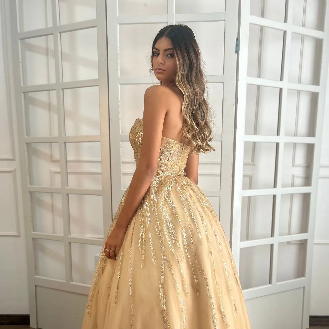 Vestido Debutante dourado  - Foto 3