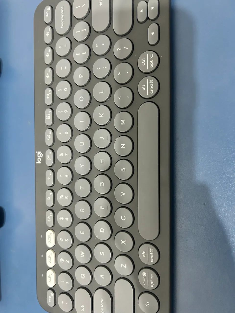 Logitech Pebble Keys 2 K380s  Cinza - Foto 4