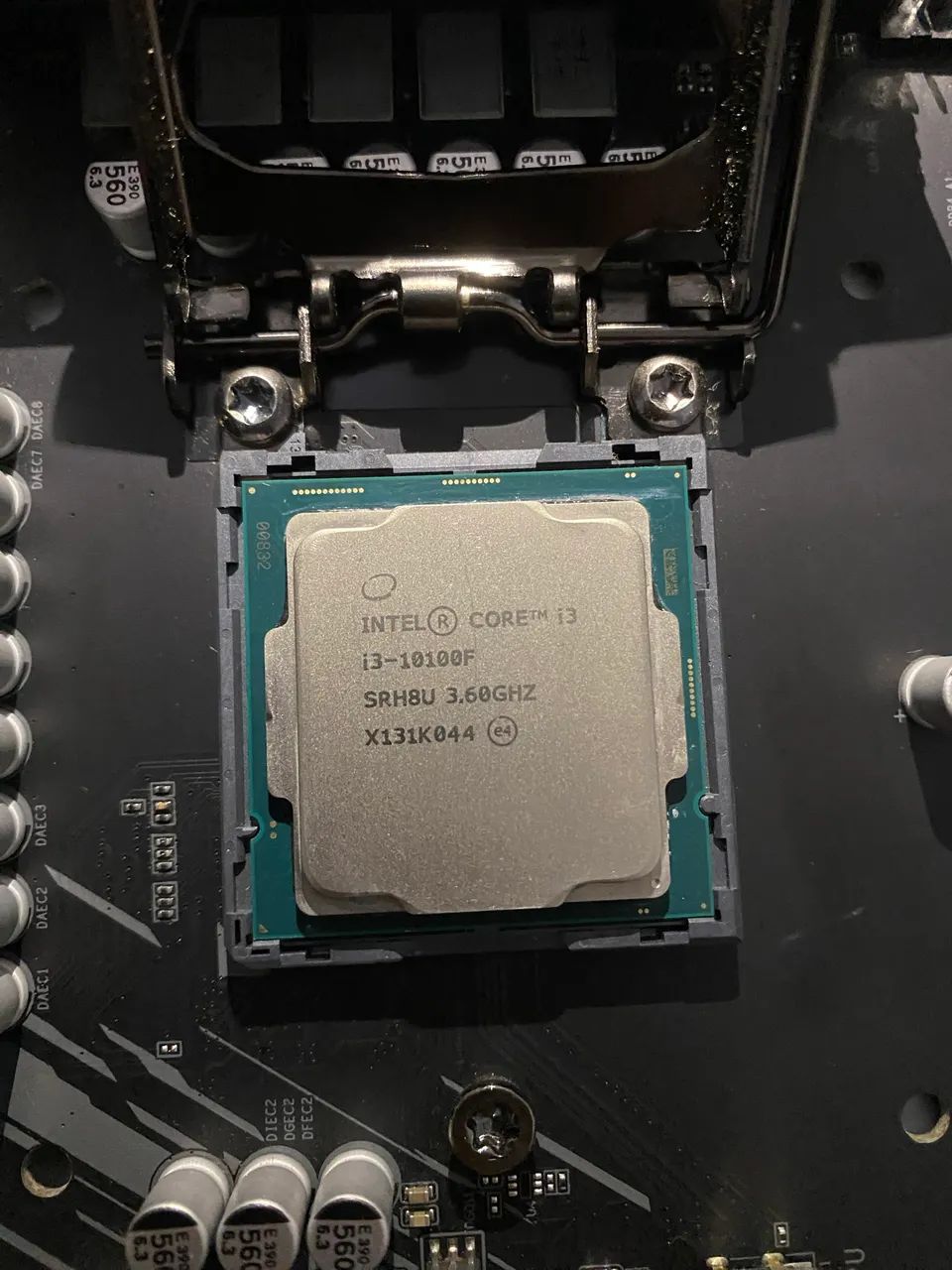 Processador Intel Core i3-10100F 4 Núcleos 8 Threads 