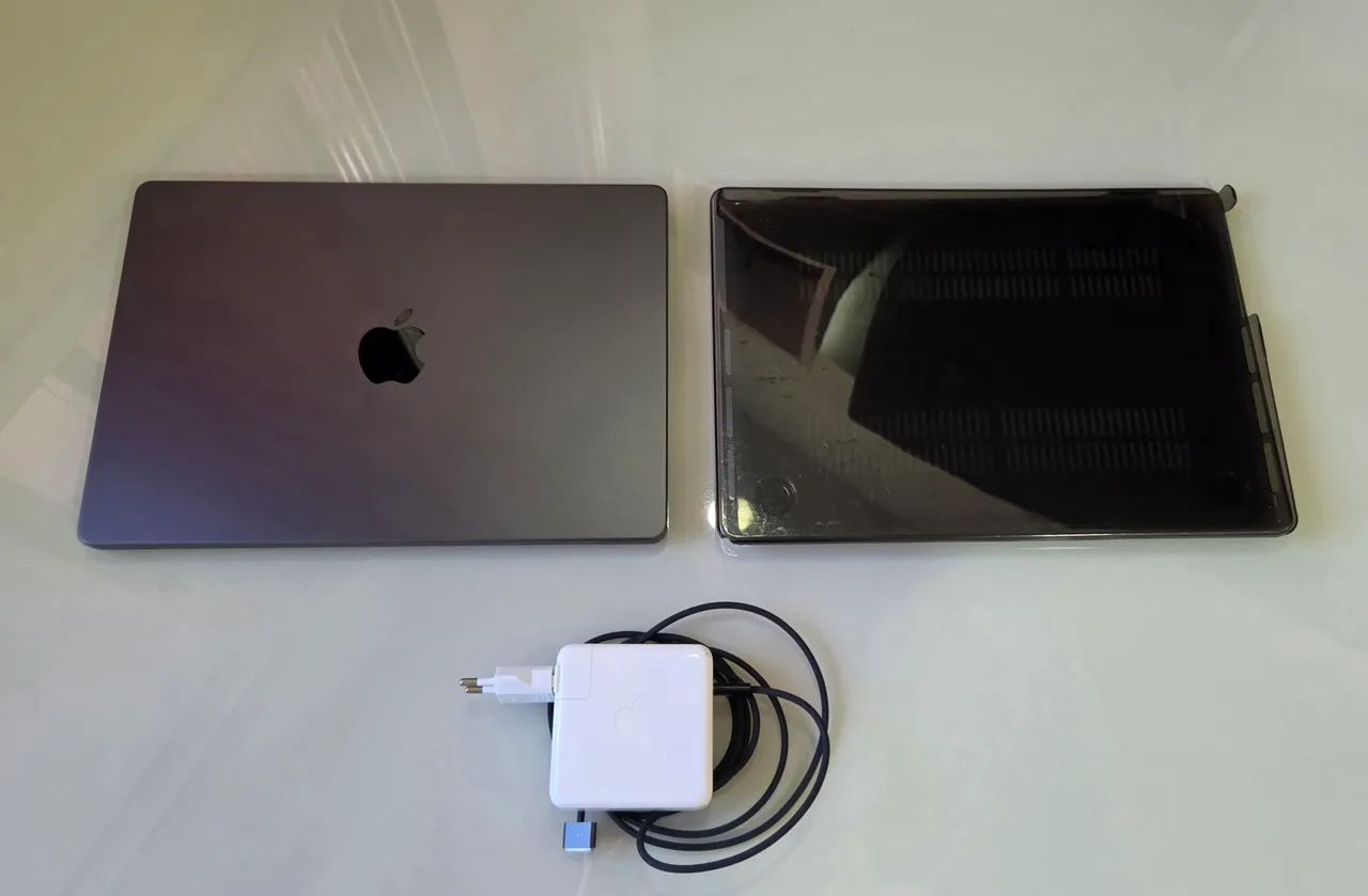 MacBook Pro 14 M4 Max 36GB ssd 1TB 14.2' - Foto 4
