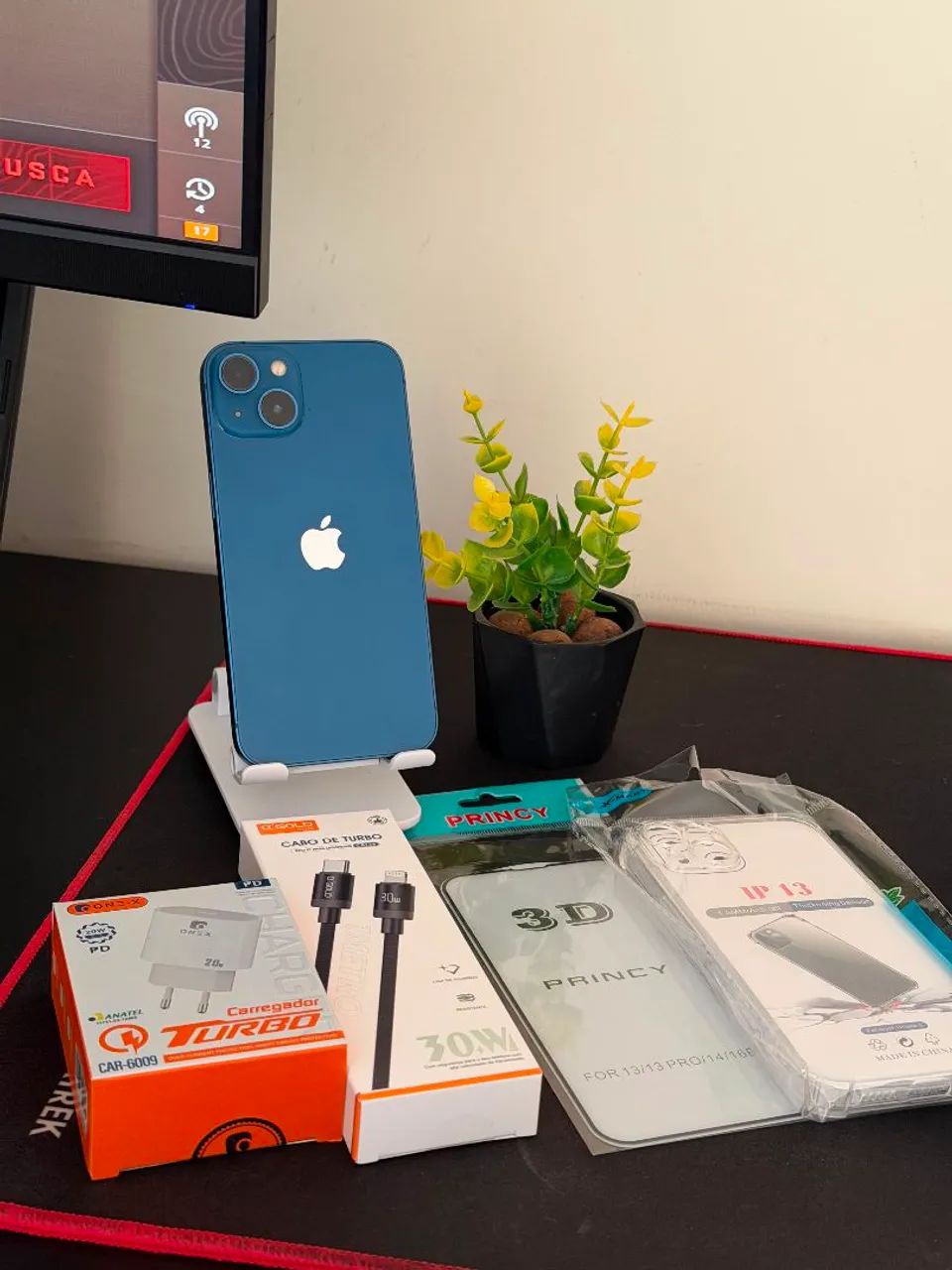 iPhone 13 novíssimo 