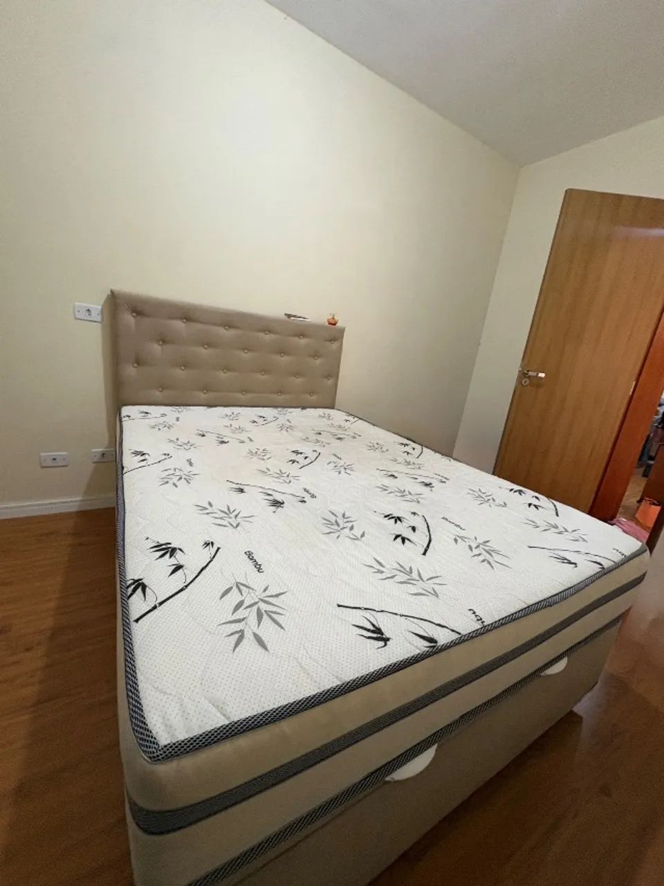 Cama baú com cabeceira, cama King - Foto 4