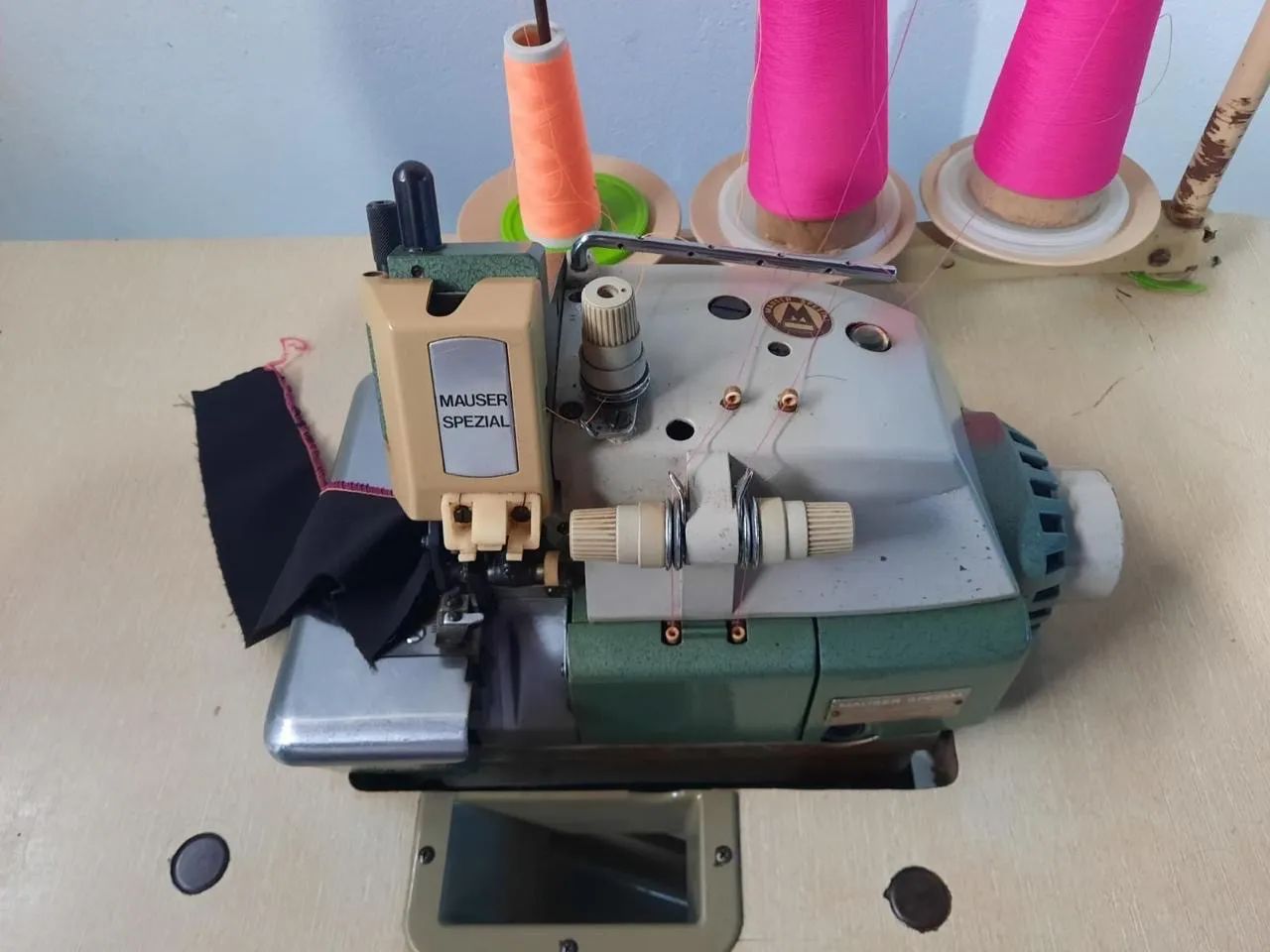 Máquina Overloque  - Foto 2