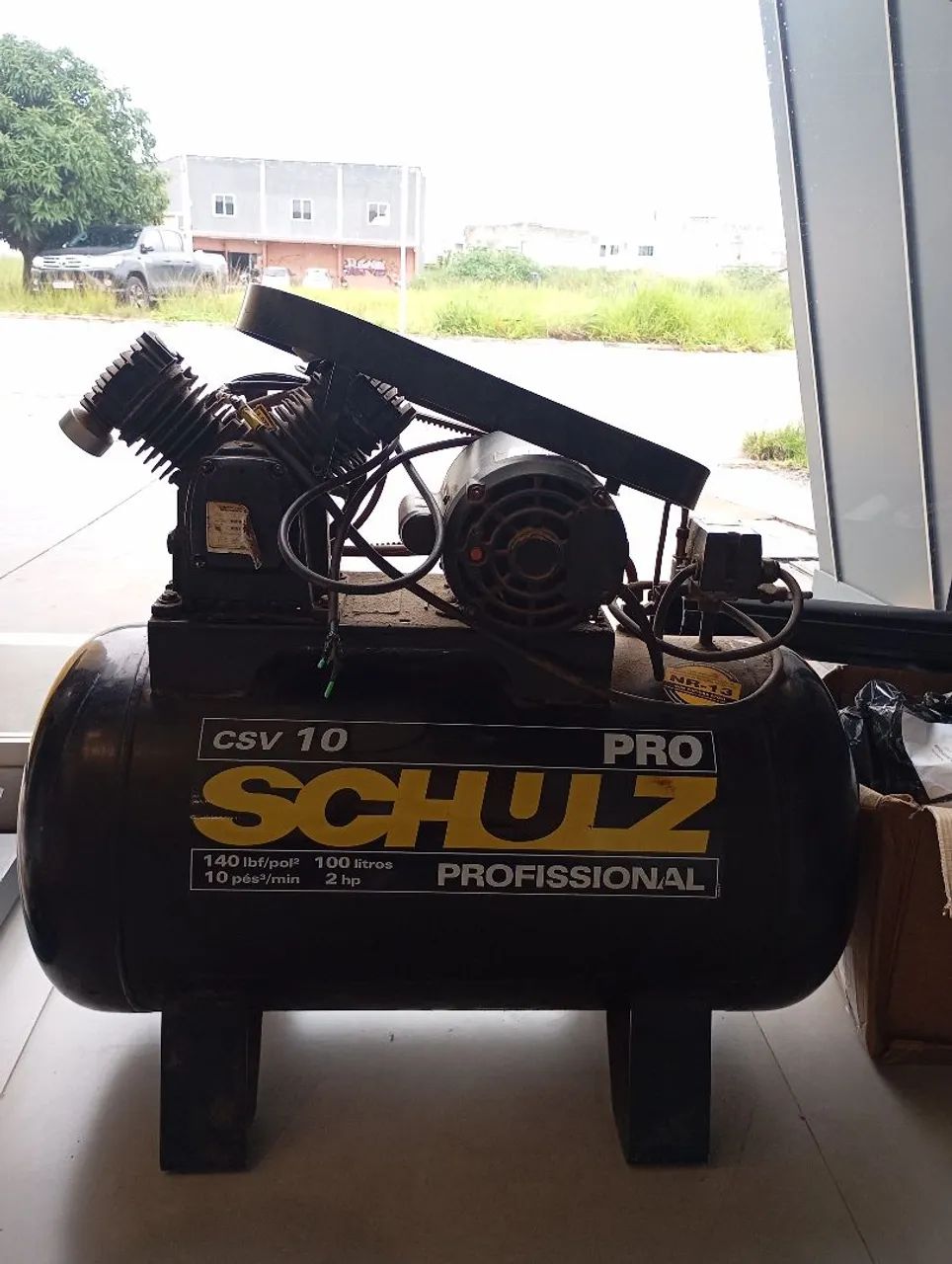Vendo compressor de ar Schulz 100 litros novo  - Foto 4