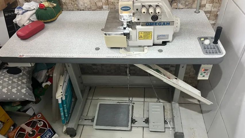 Máquina de costura - Foto 2