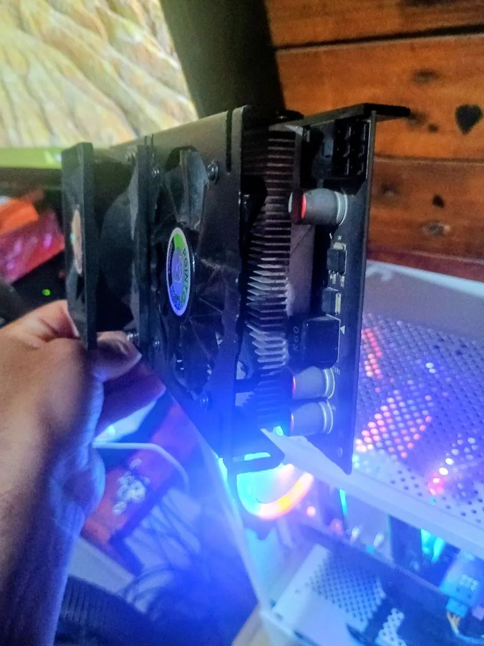 GT 9800 1gb 256 bits - Foto 2