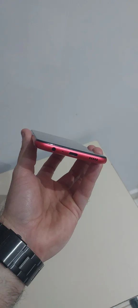 Vendo Celular em ótimo estado de conservação.