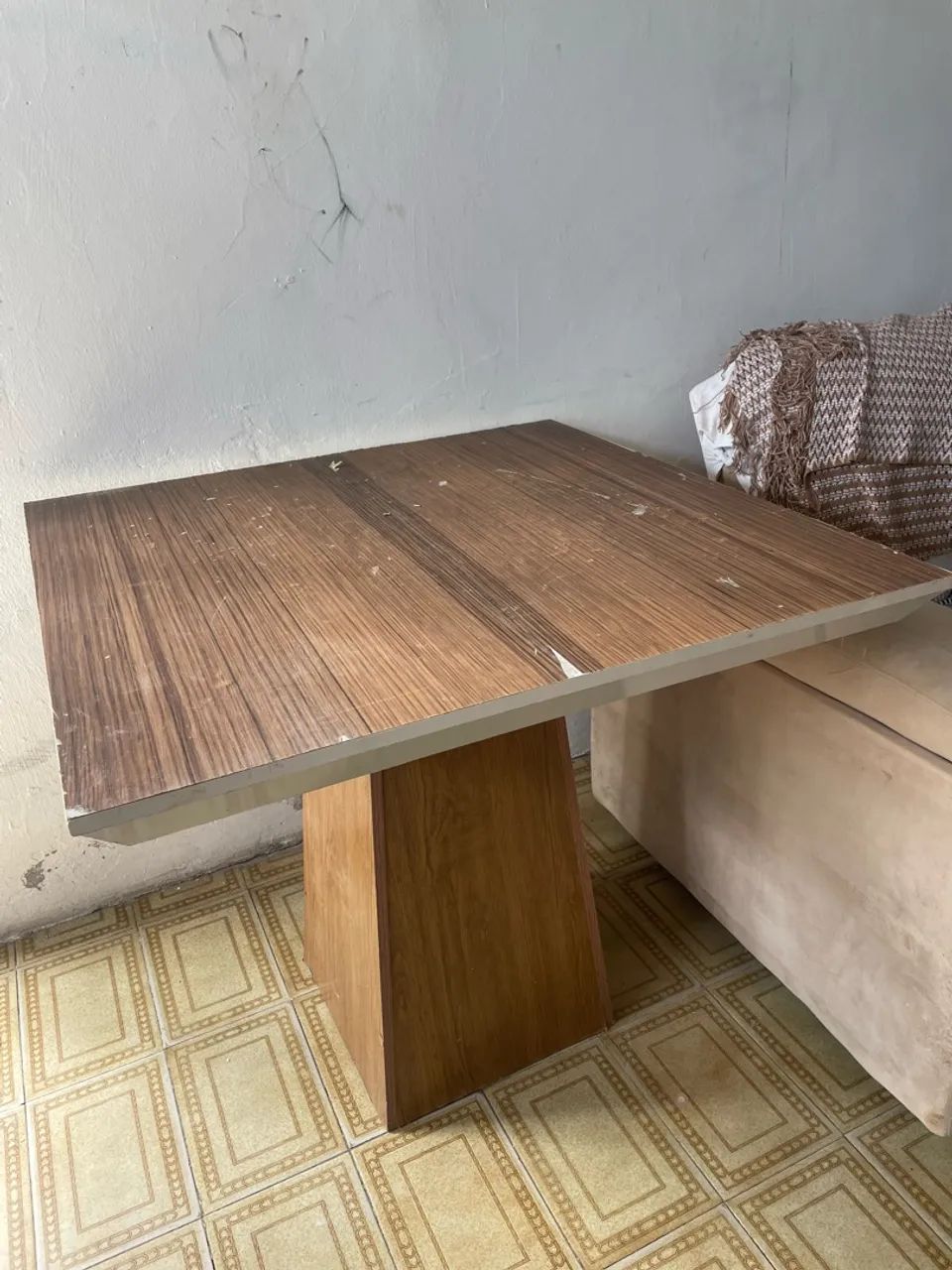 Mesa MDF de 4 lugares  - Foto 2