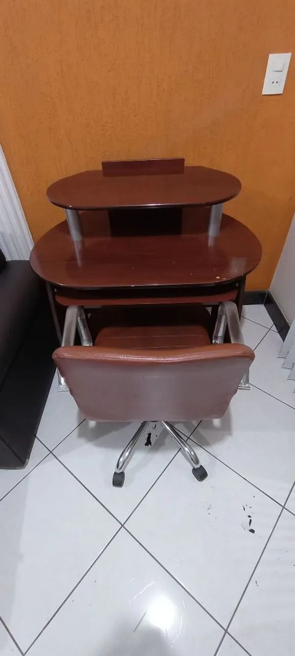 Rack com cadeira para computador e outros 