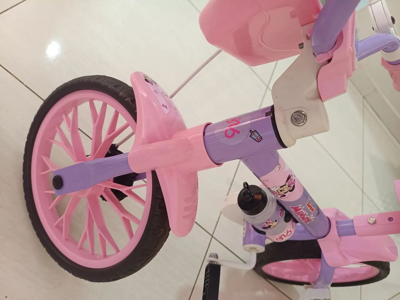 Bicicleta infantil feminina. - Foto 4