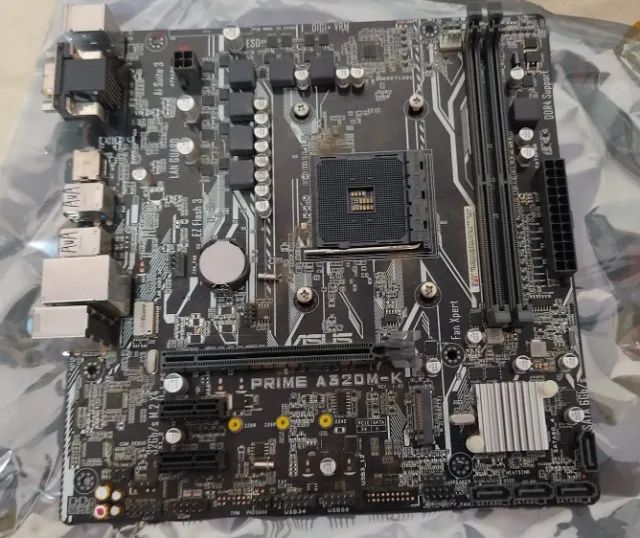 Placa-Mãe ASUS Prime A320M-K/BR Usada