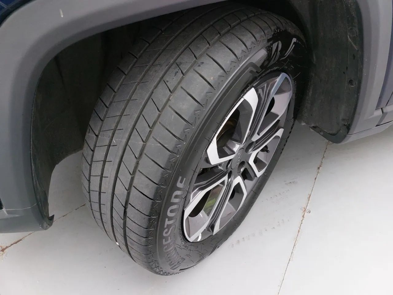 Jeep Commander Limited T270 1.3 TB Flex Aut., foto 11 de 18