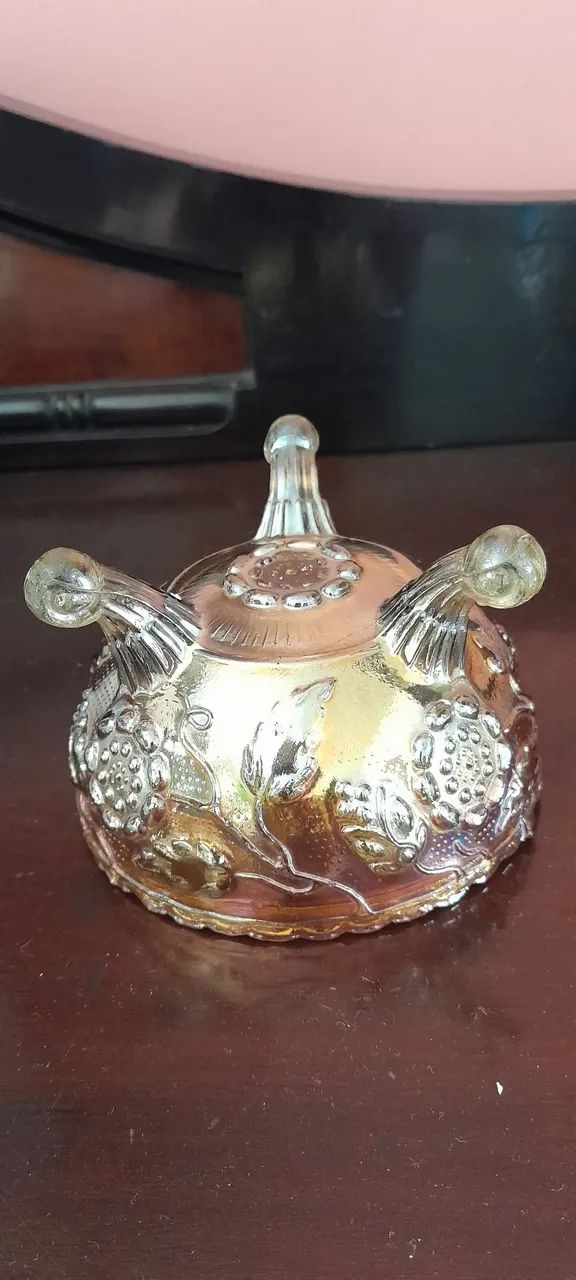 ANTIGA COMPOTEIRA OU BOWL EM CARNIVAL GLASS  - Foto 3