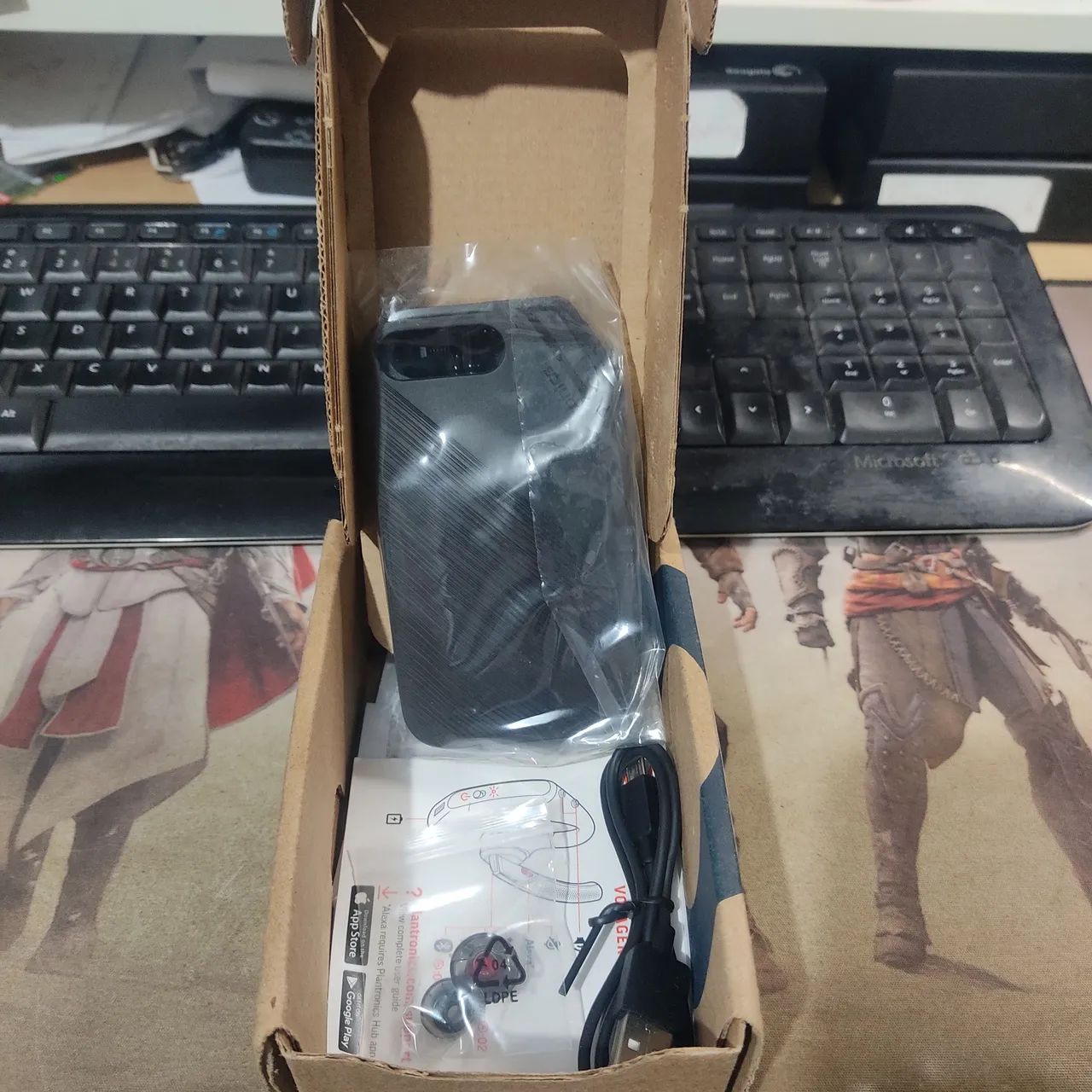 Headset Plantronics Voyager 5200-uc Bluetooth preto - Foto 2