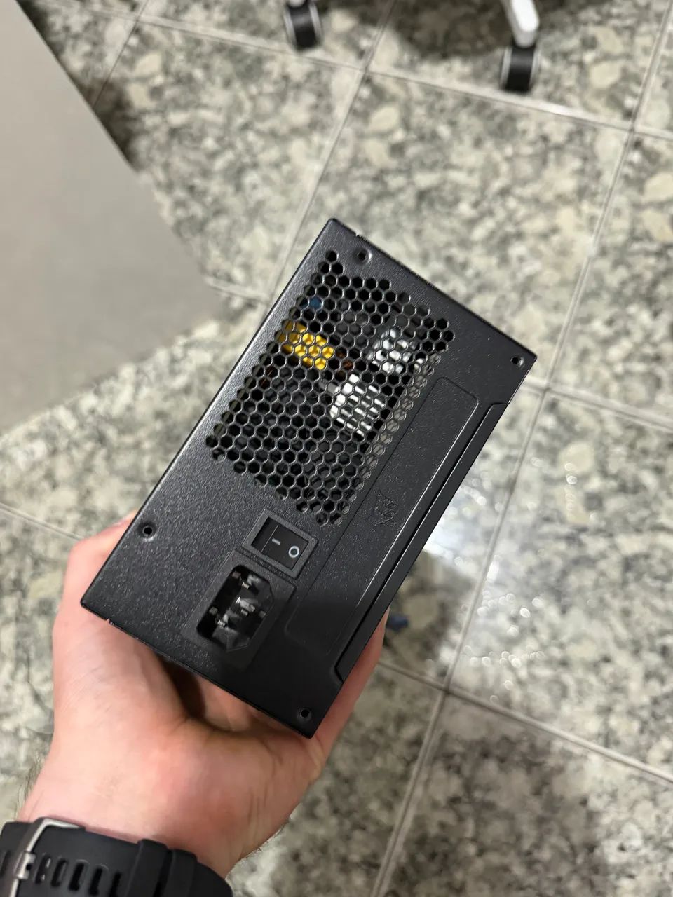 Fonte Corsair 650w Plus - Foto 4