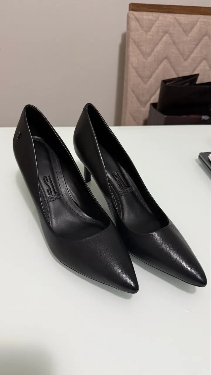 Scarpin Preto - Marca Santa Lola