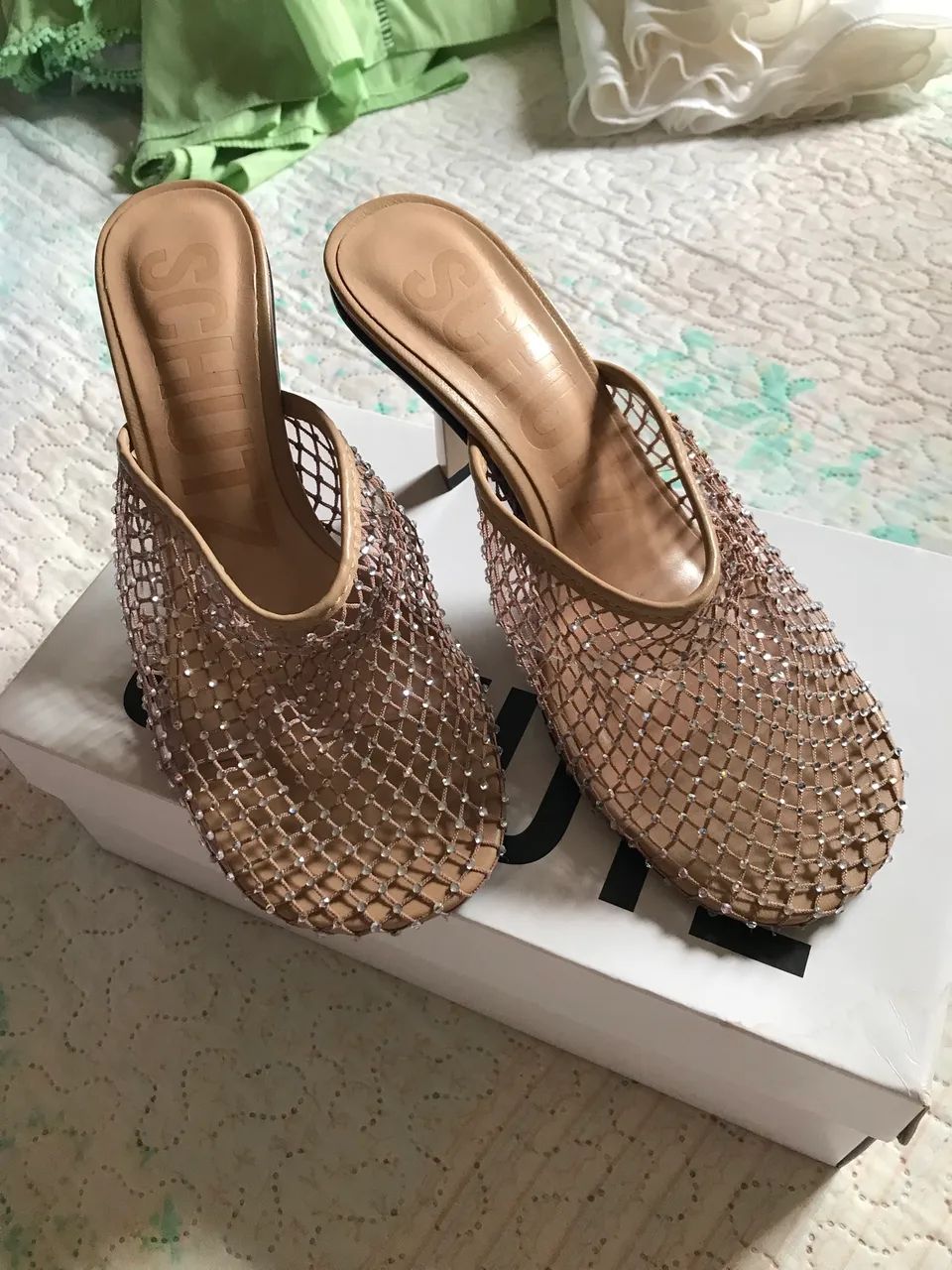 Sandália da schutz maravilhosa - Foto 3