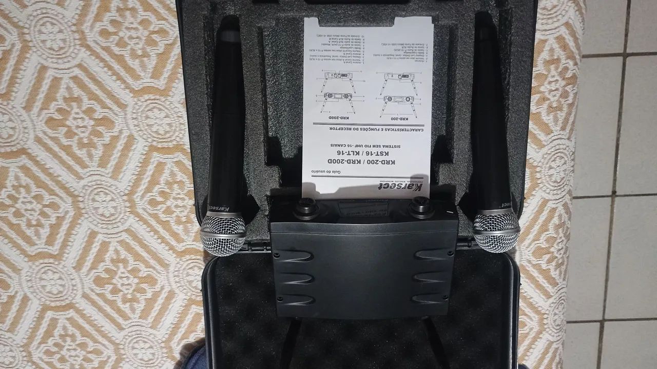 Microfone sem fio 415985763049820164