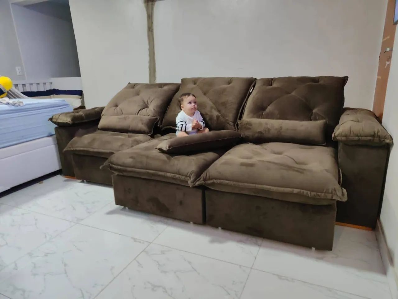 SOFÁ RETRÁTIL RECLINAVEL 2,70M  MOLAS ENSACADA PILLOW 