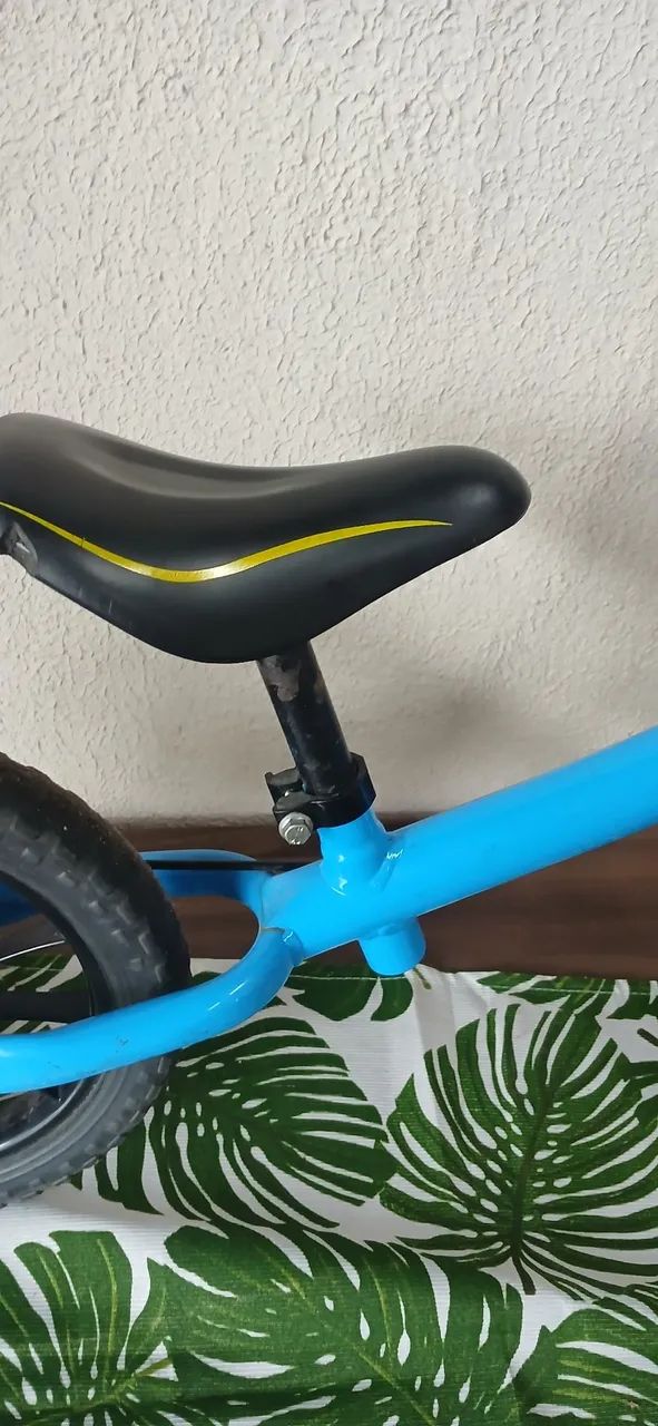 Vendo bicicleta infantil aro 12 - Foto 5