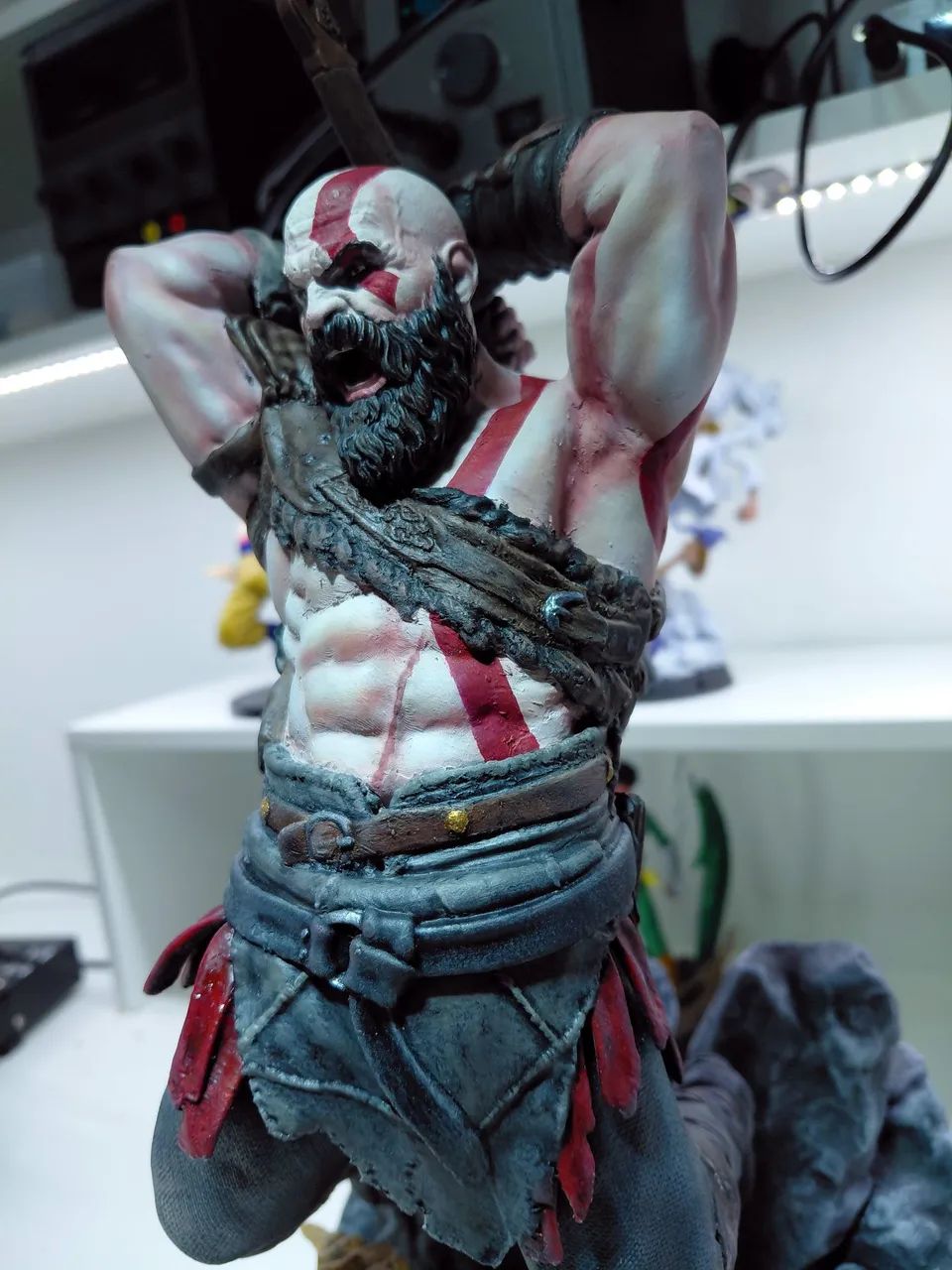 Figure kratos escala 1/6 - Foto 5