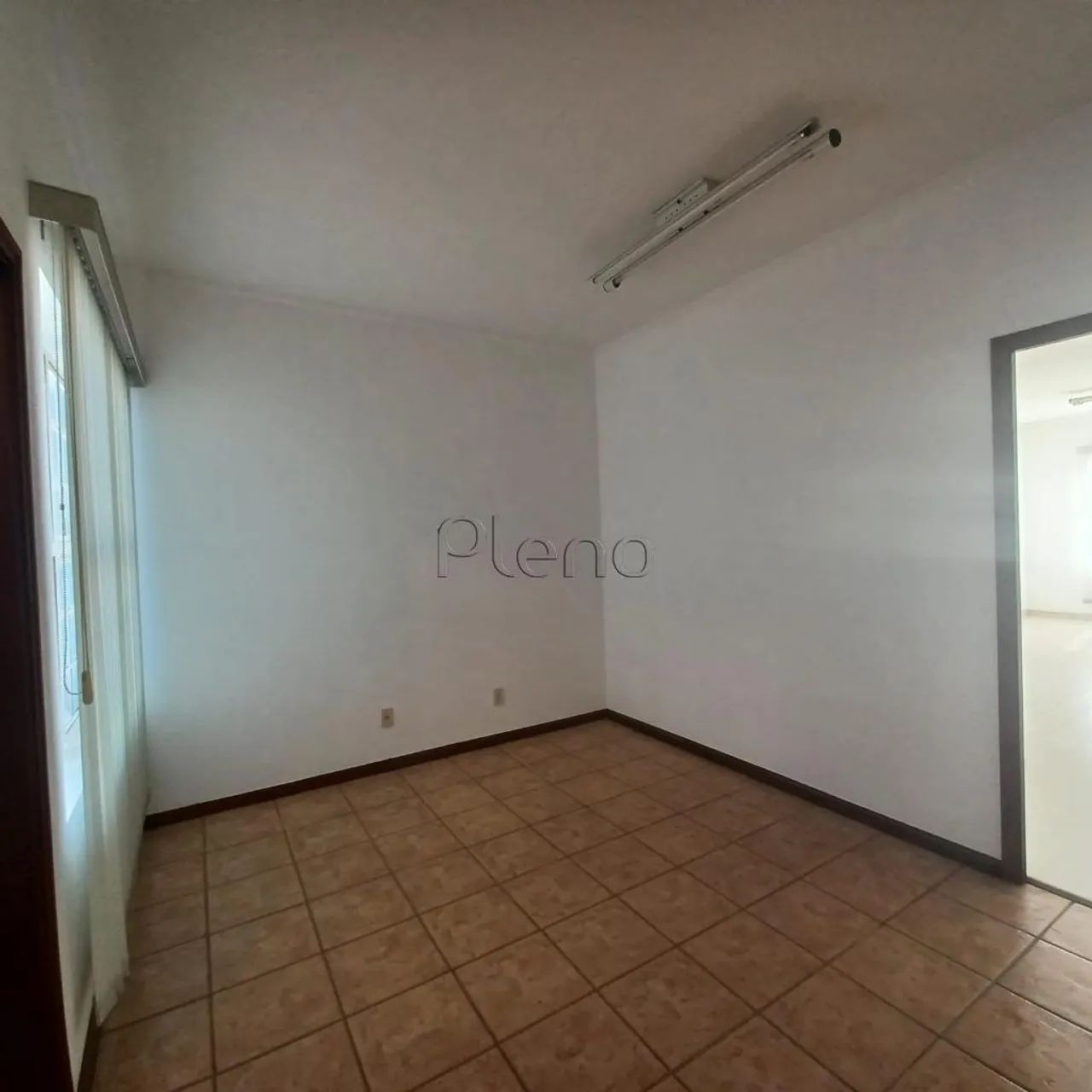 Sala para alugar em Valinhos, Vila Martina, com 70 m² - Foto 6