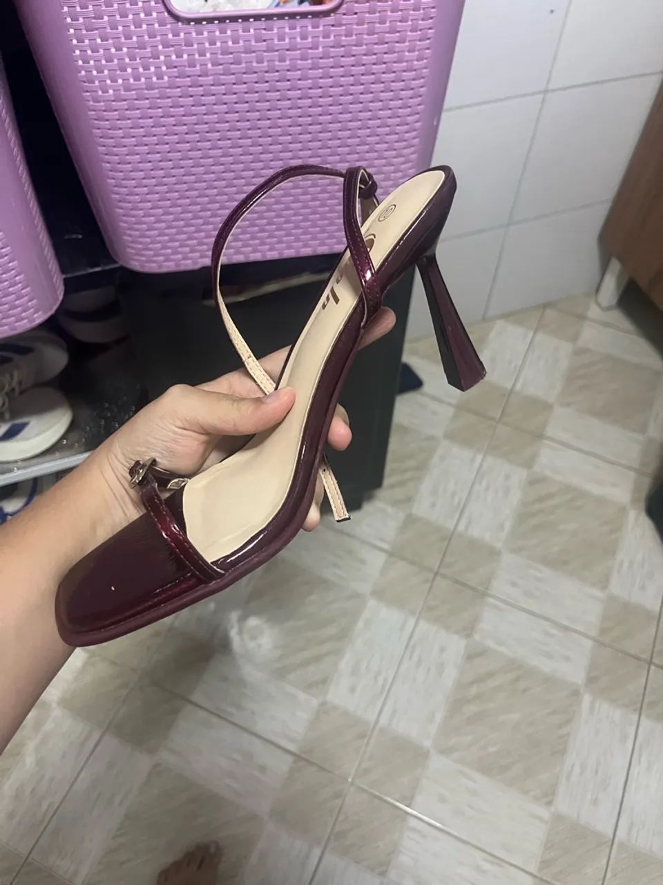Roupas e calçados - Foto 4
