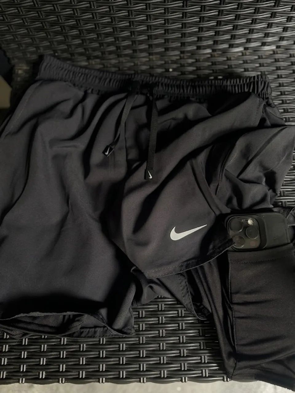 2 BERMUDAS COM COMPRESSÃO NIKE PRO