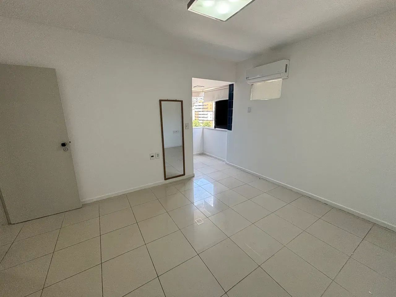 VENDO APT reformado na Ponta Verde 127m - Foto 2