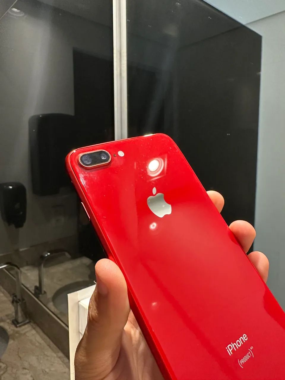 iPhone 8 Plus 64GB レッド（箱なし） Iphone 8 plus 64Gb - Celulares e Smartphones - Parque Amazônia