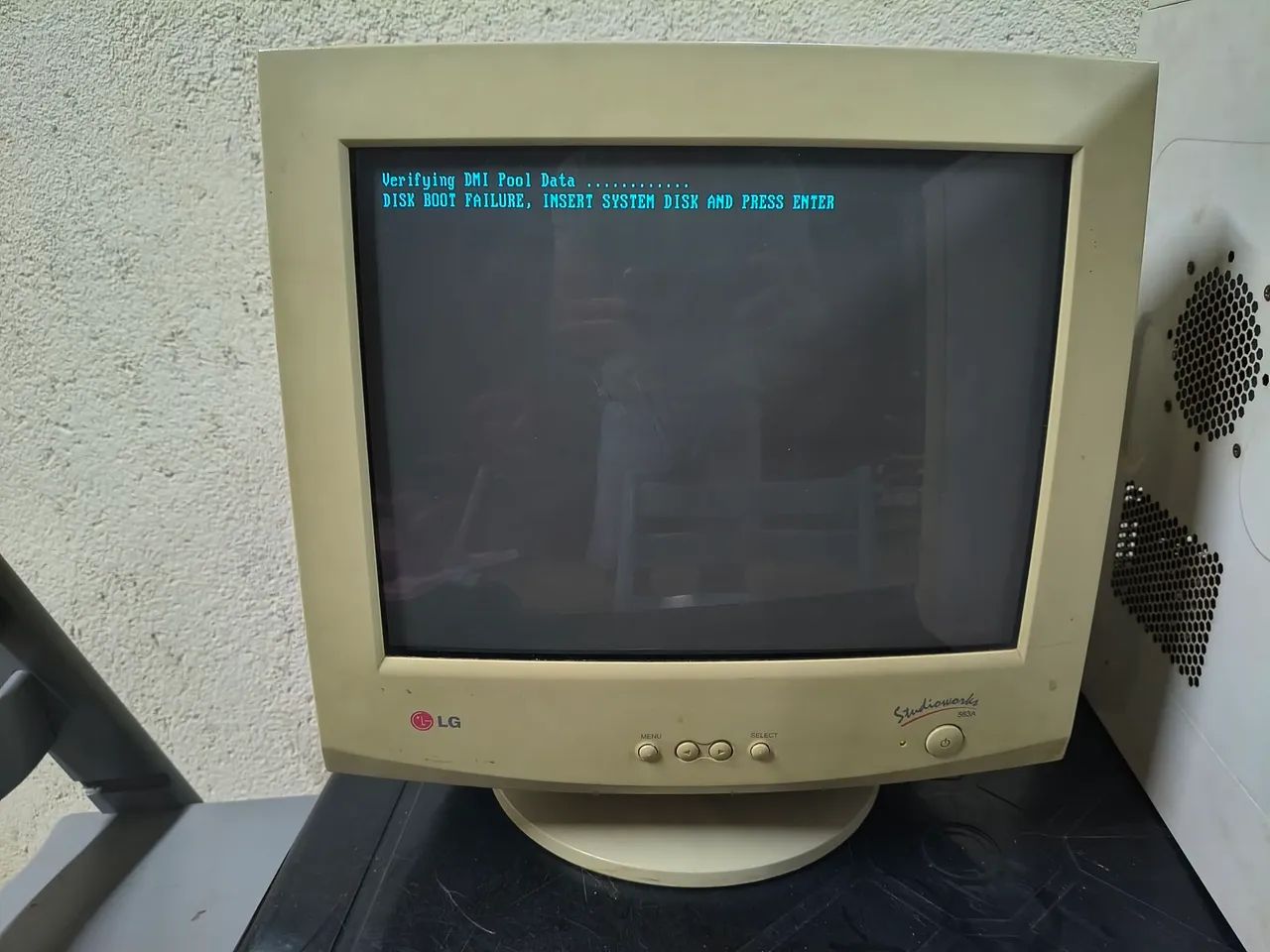 Monitor LG Studioworks 563A - Foto 2