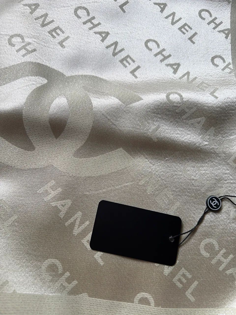 Echarpe Chanel bege claro  - Foto 2